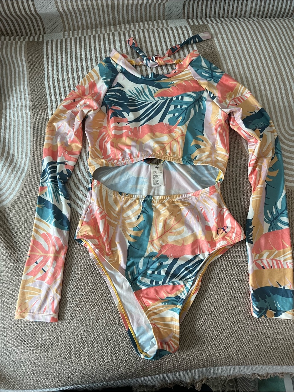 OP, Ocean Pacific Tropical Long Sleeve Rash guard one piece swimsuit NWOT
Size S